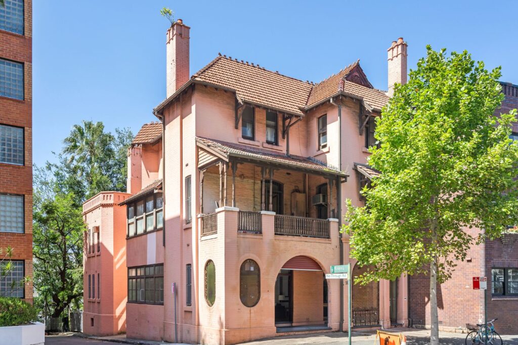 10 Ward Avenue, Elizabeth Bay